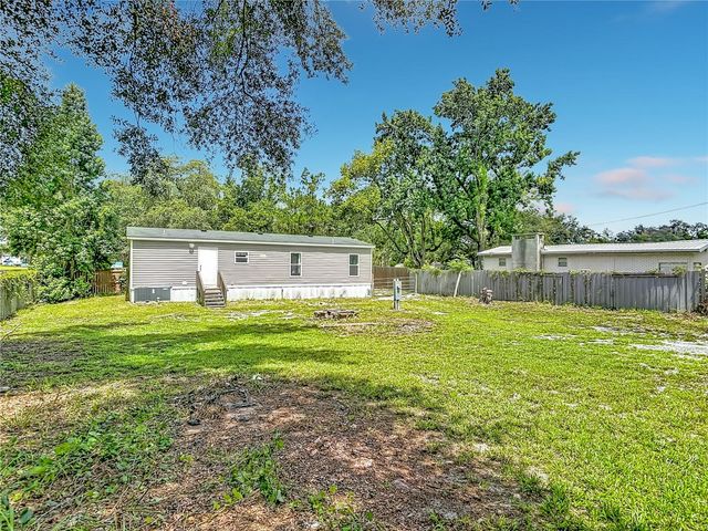 40628 PALM DRIVE, Eustis, FL 32736