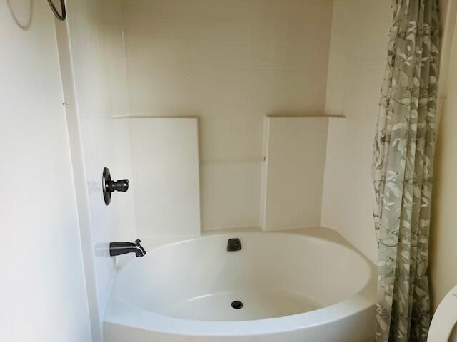 1356 Mckenzie Drive, Manning, SC 29102