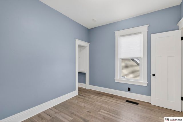 4930 N 33rd Avenue, Omaha, NE 68111