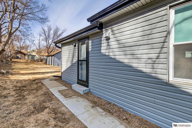4930 N 33rd Avenue, Omaha, NE 68111