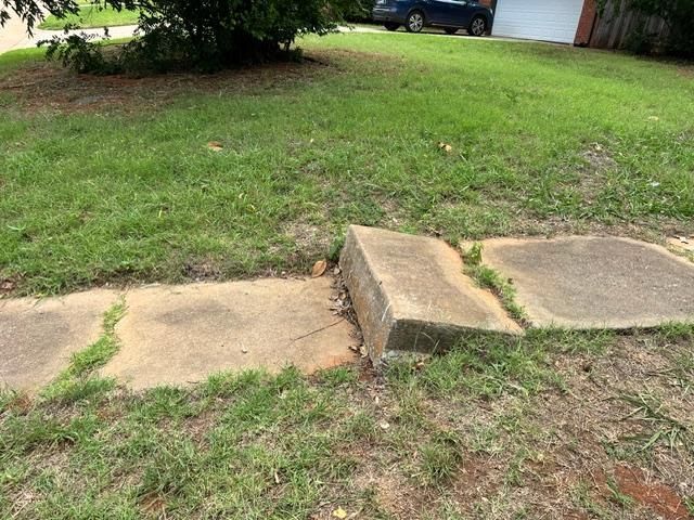 10609 Whitehaven Road, The Village, OK 73120