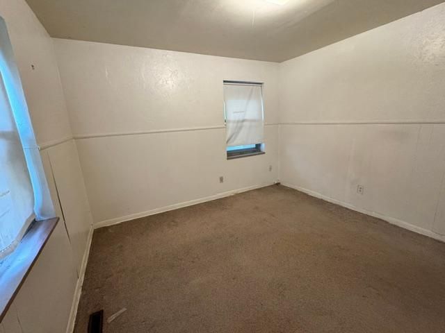 10609 Whitehaven Road, The Village, OK 73120