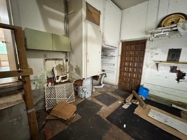 10609 Whitehaven Road, The Village, OK 73120
