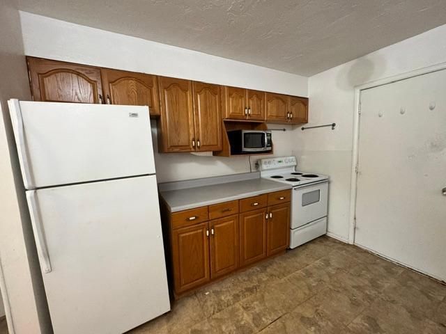 10609 Whitehaven Road, The Village, OK 73120