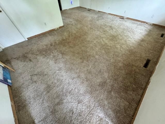 10609 Whitehaven Road, The Village, OK 73120