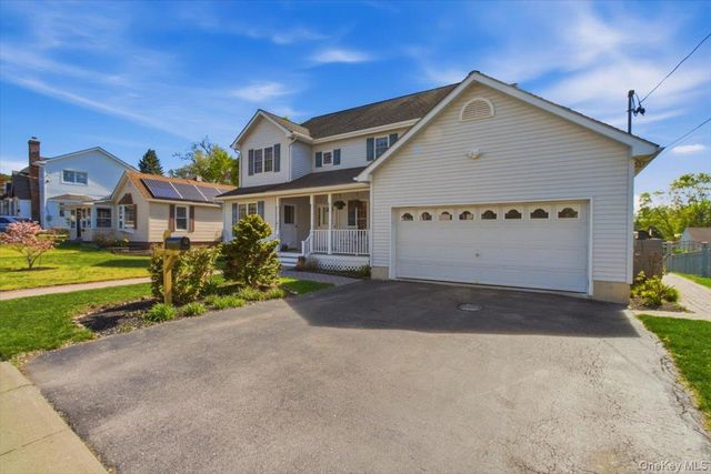 18 Barrett Place, Beacon, NY 12508