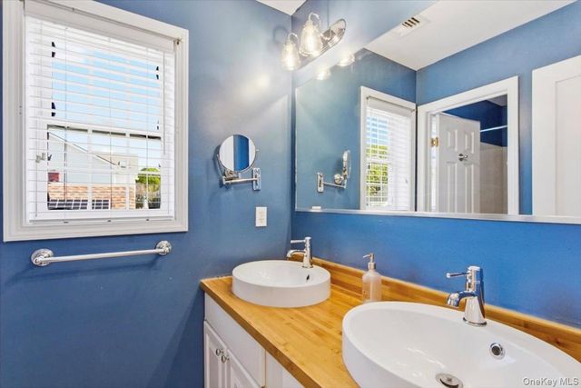 18 Barrett Place, Beacon, NY 12508
