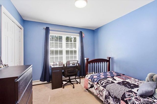 18 Barrett Place, Beacon, NY 12508