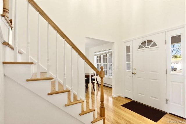 18 Barrett Place, Beacon, NY 12508