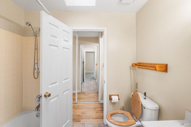 616 Emperor Dr, Suisun City, CA 94585