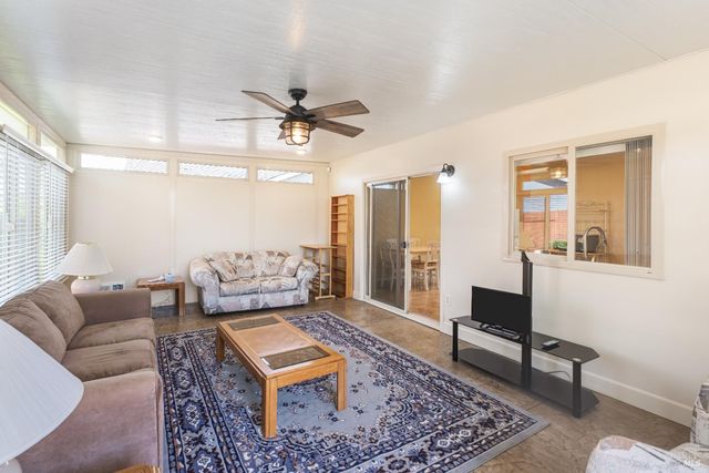 616 Emperor Dr, Suisun City, CA 94585