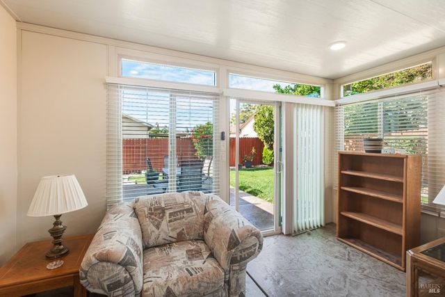 616 Emperor Dr, Suisun City, CA 94585