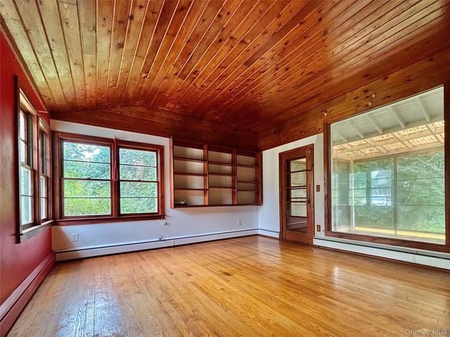 110 Montgomery Street, Rhinebeck, NY 12572