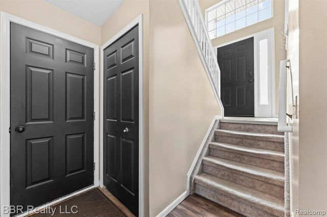20704 Busenbark Lane, Brownstown, MI 48183