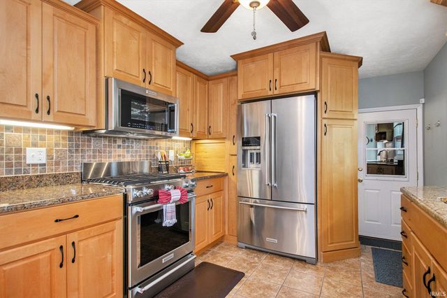 27398 Bittersweet Lane, Elkhart, IN 46514