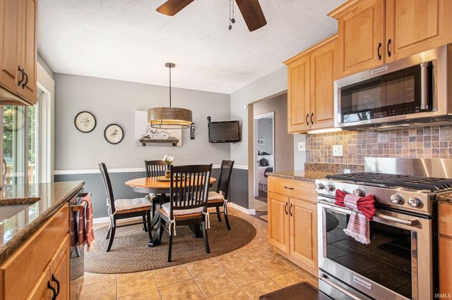 27398 Bittersweet Lane, Elkhart, IN 46514