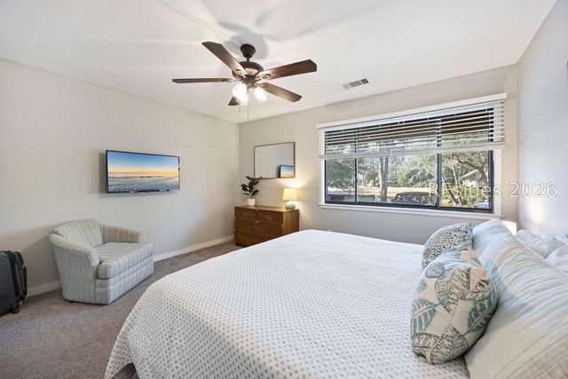 60 Carnoustie Rd Apt 984, Hilton Head Island, SC 29928