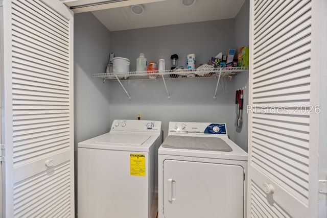 60 Carnoustie Rd Apt 984, Hilton Head Island, SC 29928