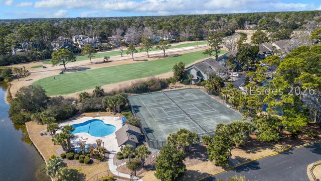 60 Carnoustie Rd Apt 984, Hilton Head Island, SC 29928