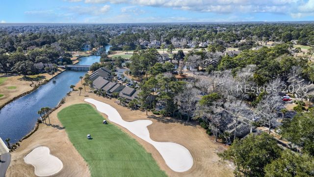 60 Carnoustie Rd Apt 984, Hilton Head Island, SC 29928