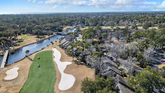 60 Carnoustie Rd Apt 984, Hilton Head Island, SC 29928