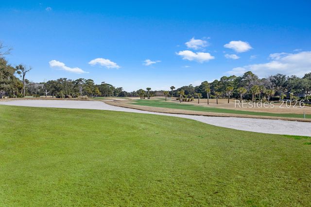 60 Carnoustie Rd Apt 984, Hilton Head Island, SC 29928