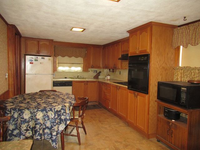 28 South, Revere, MA 02151