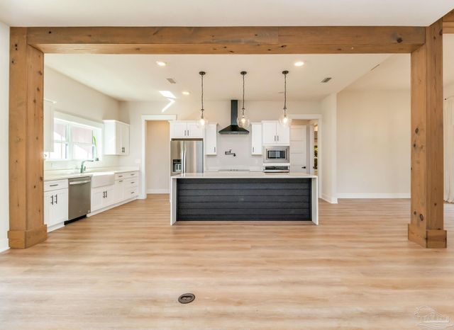 2329 Molino Bridge Rd, Pace, FL 32571