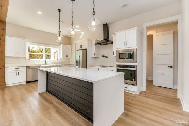 2329 Molino Bridge Rd, Pace, FL 32571