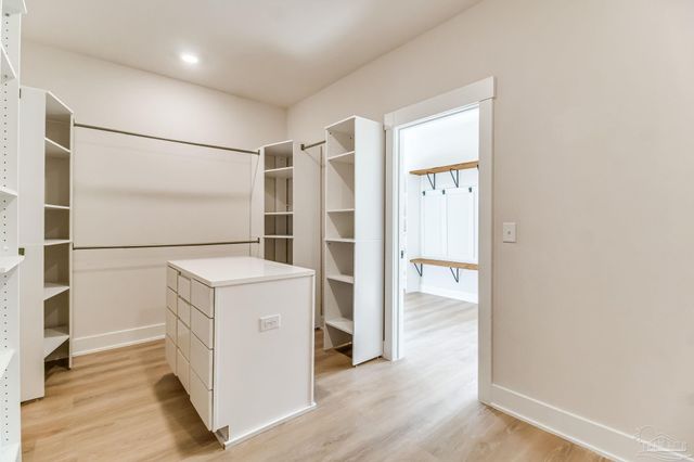 2329 Molino Bridge Rd, Pace, FL 32571