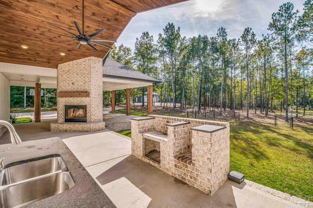 2329 Molino Bridge Rd, Pace, FL 32571