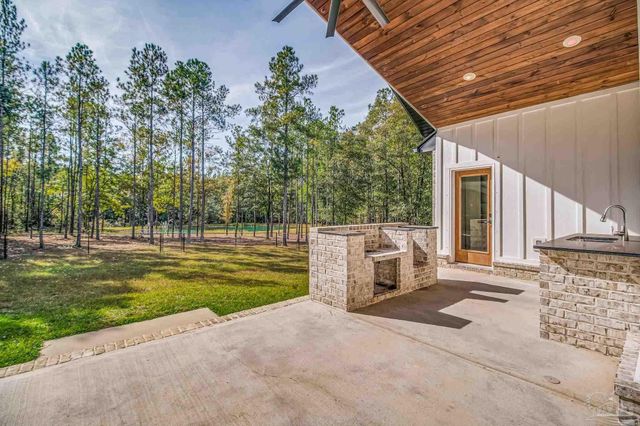 2329 Molino Bridge Rd, Pace, FL 32571