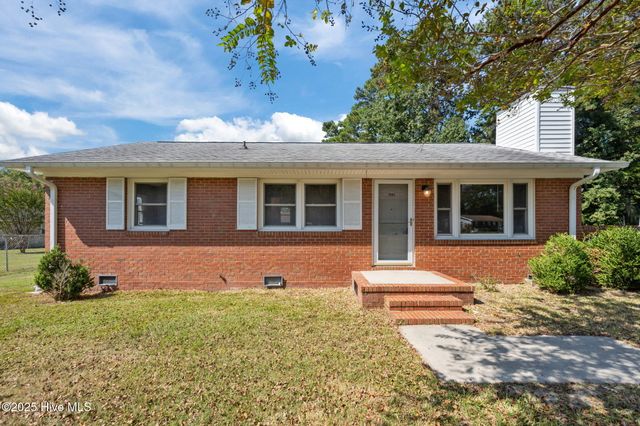 2503 Country Club Road, Jacksonville, NC 28546