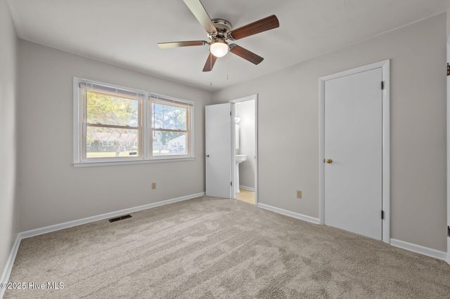 2503 Country Club Road, Jacksonville, NC 28546