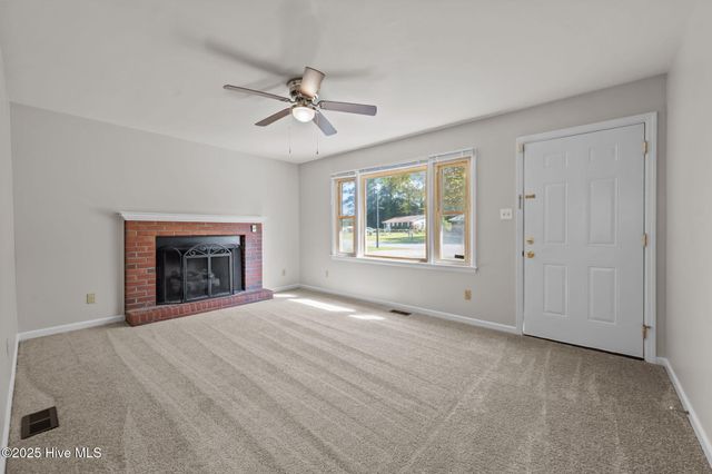 2503 Country Club Road, Jacksonville, NC 28546