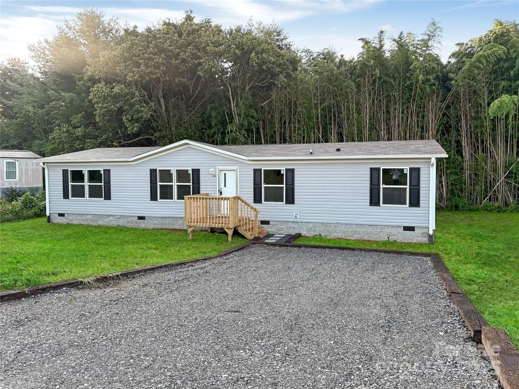 44 Addie Lane, Waynesville, NC 28786