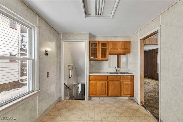 4306 W 52nd Street, Cleveland, OH 44144