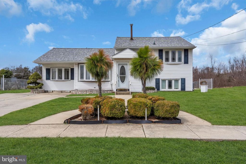 103 CARVER DR, Wenonah, NJ 08090