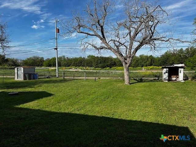 450 Wallace Street, Seguin, TX 78155