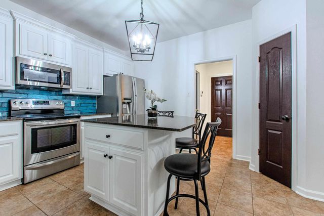 26 Emerald Drive, Maumelle, AR 72113