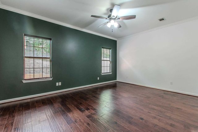 26 Emerald Drive, Maumelle, AR 72113