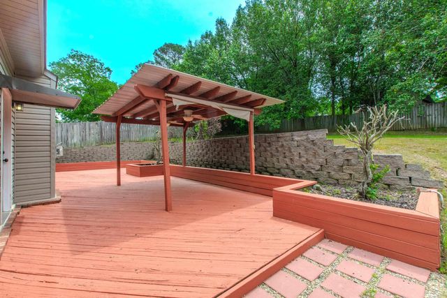 26 Emerald Drive, Maumelle, AR 72113