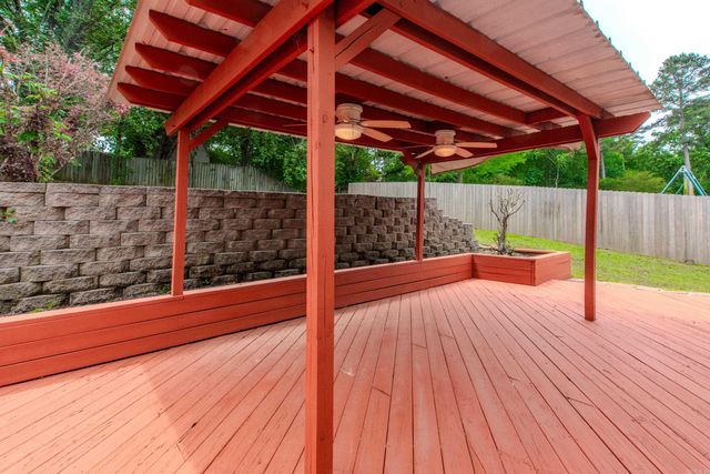 26 Emerald Drive, Maumelle, AR 72113