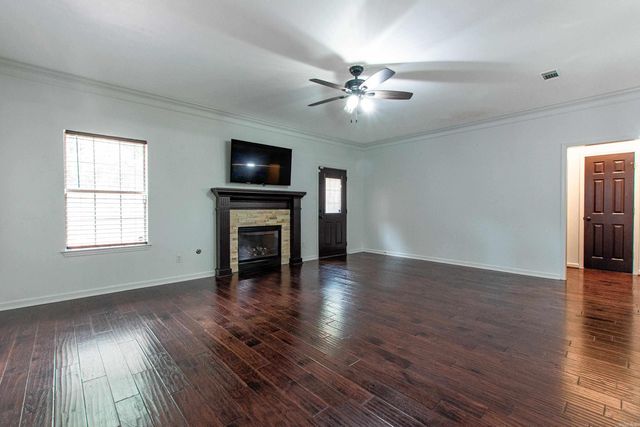 26 Emerald Drive, Maumelle, AR 72113