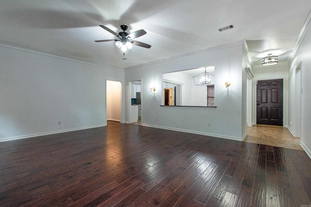 26 Emerald Drive, Maumelle, AR 72113