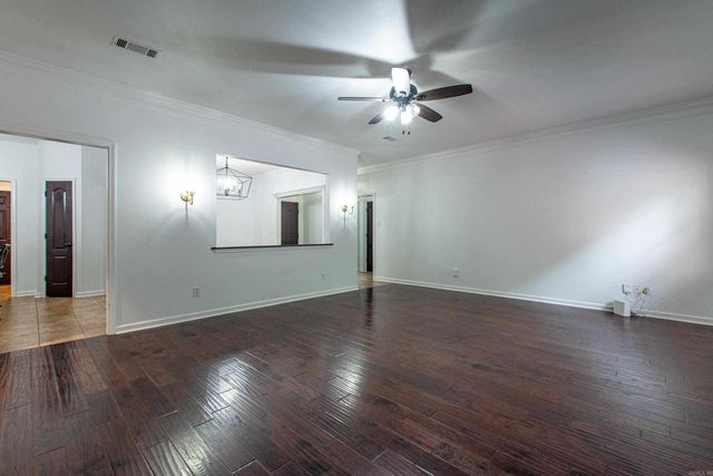 26 Emerald Drive, Maumelle, AR 72113