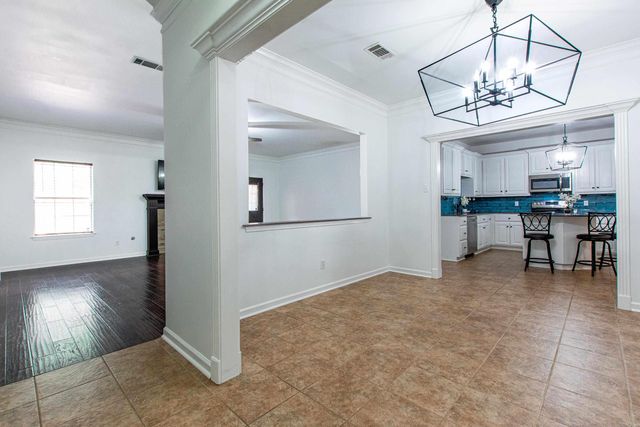 26 Emerald Drive, Maumelle, AR 72113