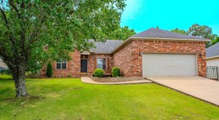 26 Emerald Drive, Maumelle, AR 72113