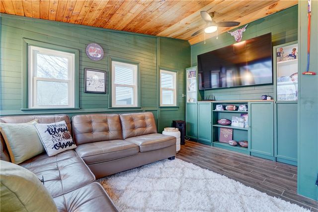 465 Holt Road, Webster, NY 14580