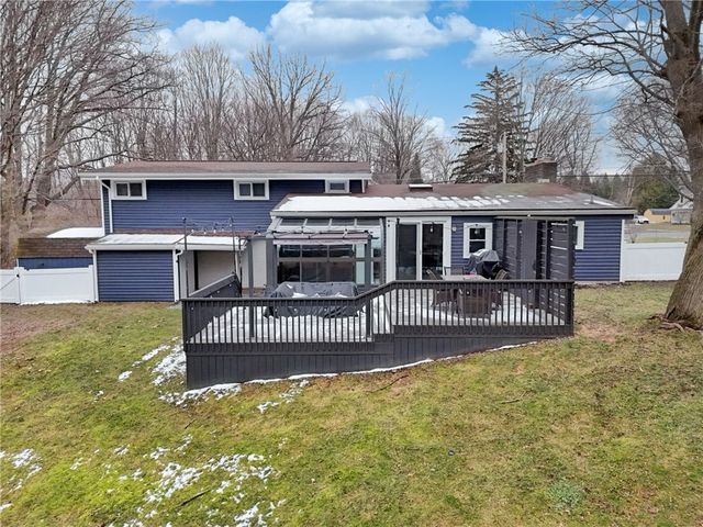 465 Holt Road, Webster, NY 14580